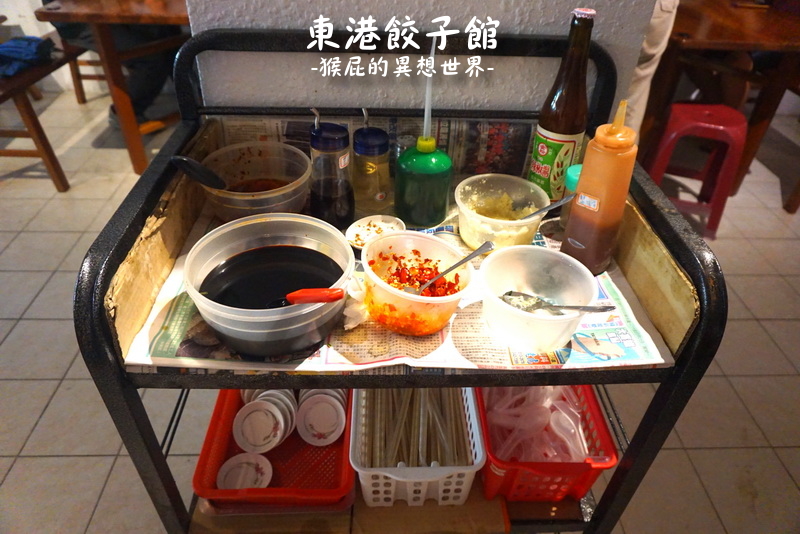 【墾丁美食】墾丁必吃美食－東港餃子館(恆春店)！在南風微甜隔壁！恆春鐵皮屋好吃水餃、好喝豬肉湯 @猴屁的異想世界