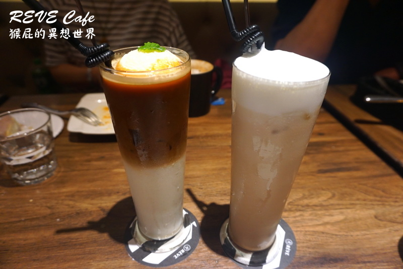 【台中美食】公益路美食-黑浮咖啡REVE Cafe！高雄人氣咖啡店開來台中！有義大利麵、鬆餅、披薩、早午餐等！環境優、適合聚餐！ @猴屁的異想世界