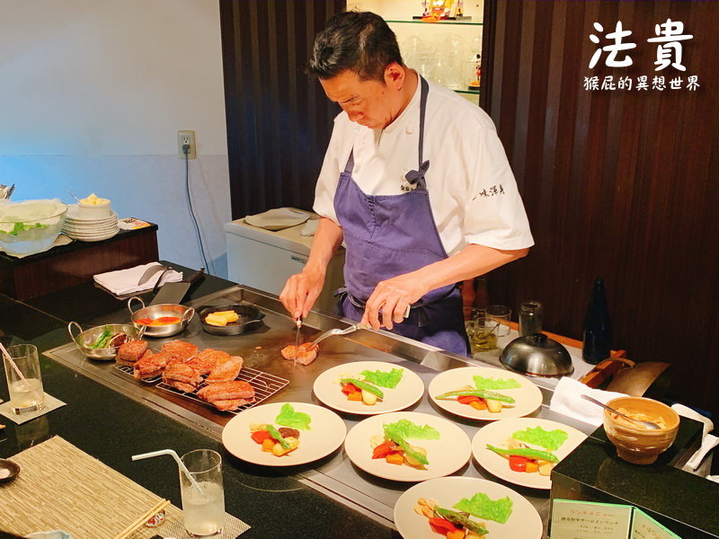 鉄板DINING法貴｜日本必吃神戶牛排CP值高神戶牛午餐，生意超好還沒開門就在排隊 @猴屁的異想世界