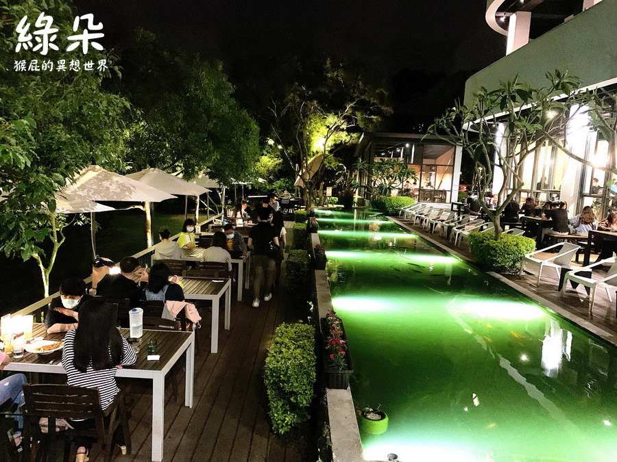 【台中美食】台中夜景餐廳綠朵休閒農場！台中絕美景觀餐廳，百萬夜景越夜越美麗，意外的餐點很好吃！有停車場！ @猴屁的異想世界