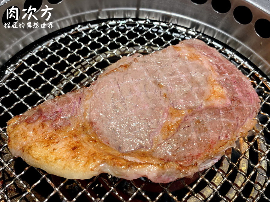 肉次方西門町｜台北燒肉吃到飽，王品集團肉次方燒肉吃到飽598元起，肋眼牛排超好吃，超難訂位 @猴屁的異想世界