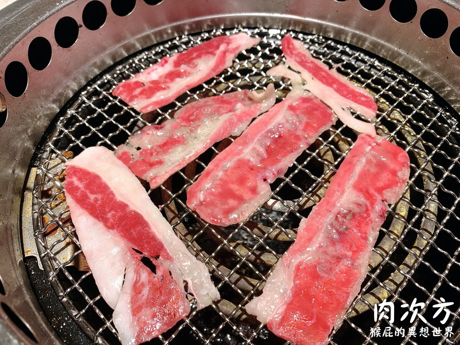 肉次方西門町｜台北燒肉吃到飽，王品集團肉次方燒肉吃到飽598元起，肋眼牛排超好吃，超難訂位 @猴屁的異想世界