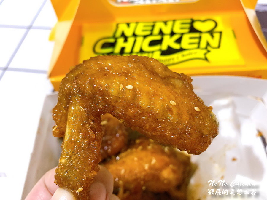 NeNe Chicken三重三和店外送｜神奇辣起司炸雞真的太好吃了，蜂蜜蒜脆薯也很讚，三重外送美食 @猴屁的異想世界