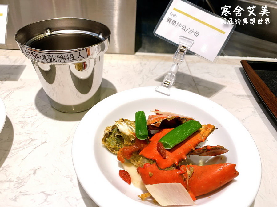 寒舍艾美酒店探索廚房｜台北吃到飽Buffet期間限定龍蝦吃到飽，還有加拿大雪蟹、沙公、牛排等 @猴屁的異想世界