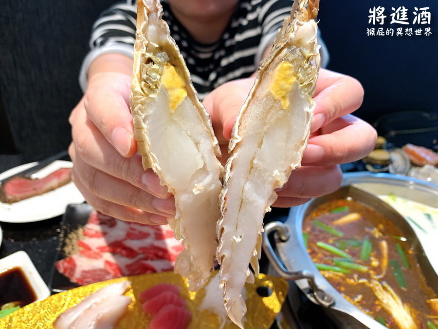 將進酒頂級麻辣鍋吃到飽｜桃園必吃火鍋吃到飽，生魚片、牛排、和牛、生猛海鮮隨你吃，還有哈根達斯！ @猴屁的異想世界