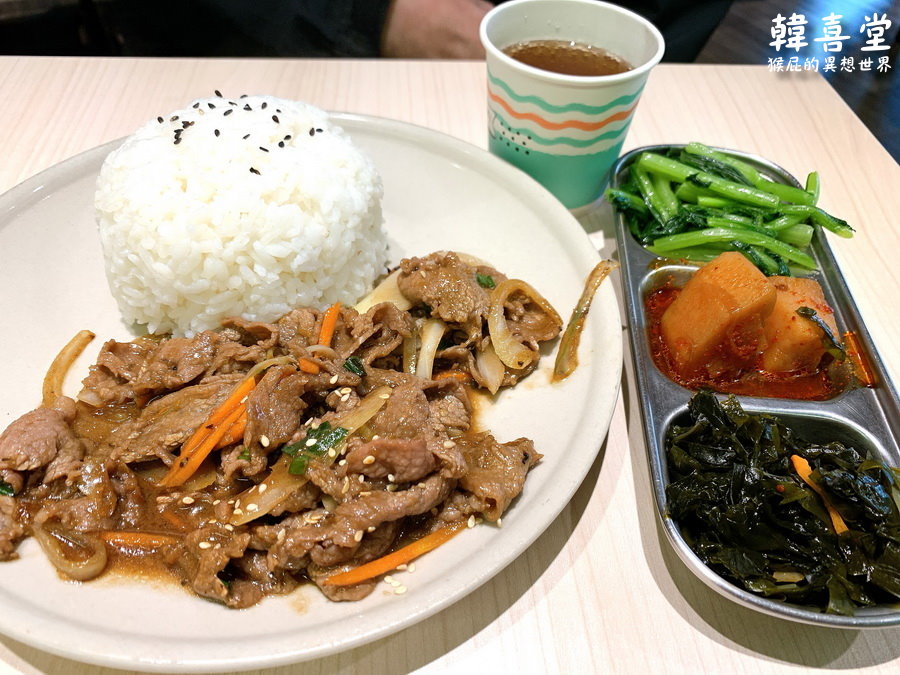 韓喜堂｜隱藏在台大附近巷弄平價韓式料理，辣豆腐豬肉鍋好吃，有小菜跟飲料 @猴屁的異想世界
