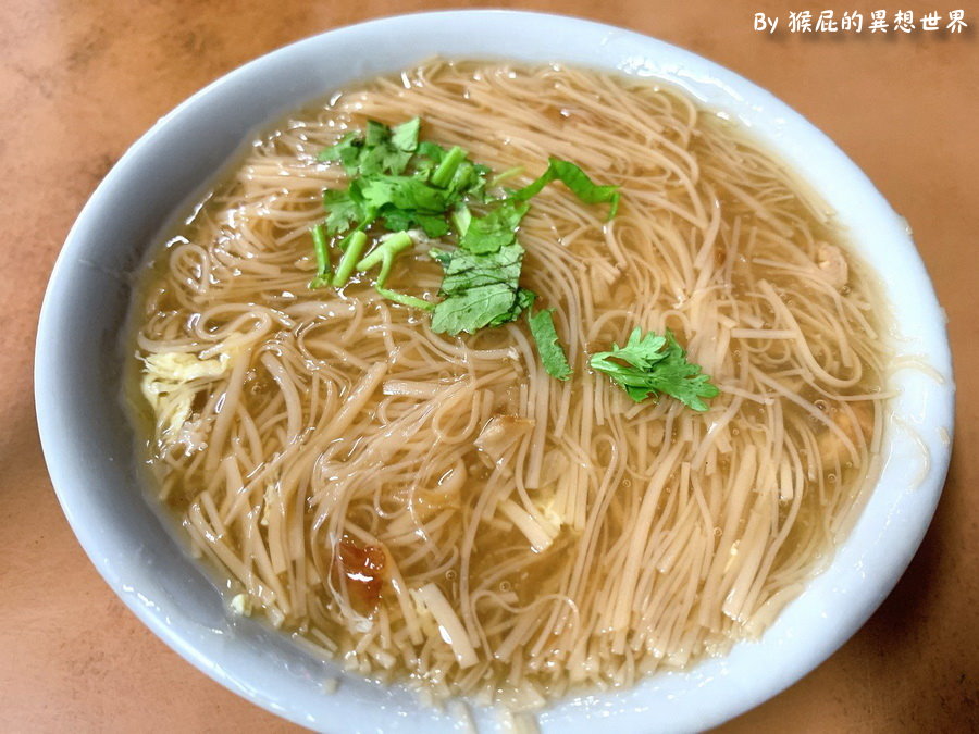 阿璋手工麵線糊｜鹿港老街必吃美食麵線糊，跟對面的知名老店王罔麵線糊競爭激烈，鄉民推薦赤肉大塊又好吃 @猴屁的異想世界