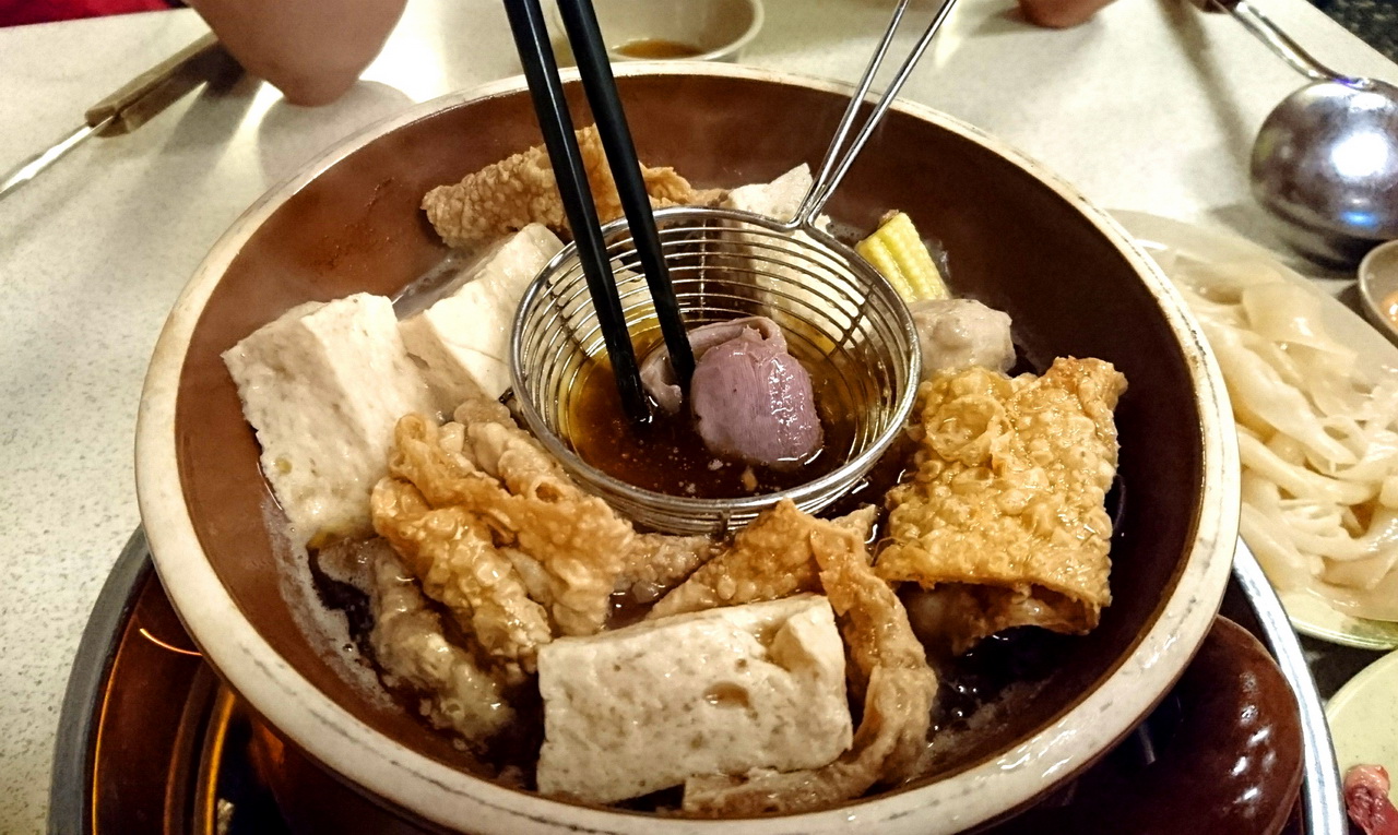 霸味薑母鴨全台總店｜三重排隊美食，冬天就是要吃薑母鴨，排隊排到天荒地老 @猴屁的異想世界