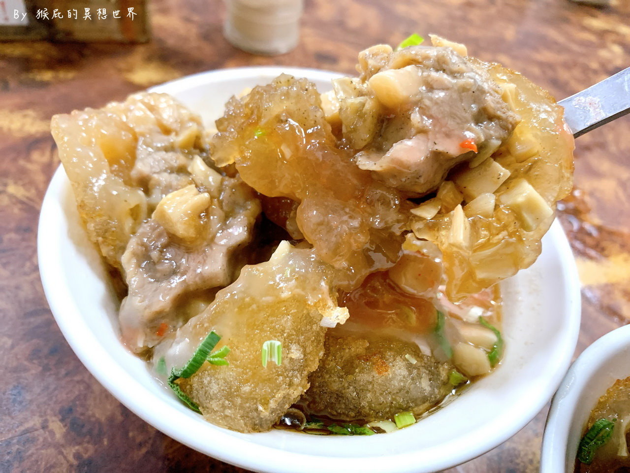 吳記脆皮肉圓｜台中必吃脆皮肉圓，現炸不一樣的肉圓，不好吃免錢，生意超好大排隊 @猴屁的異想世界