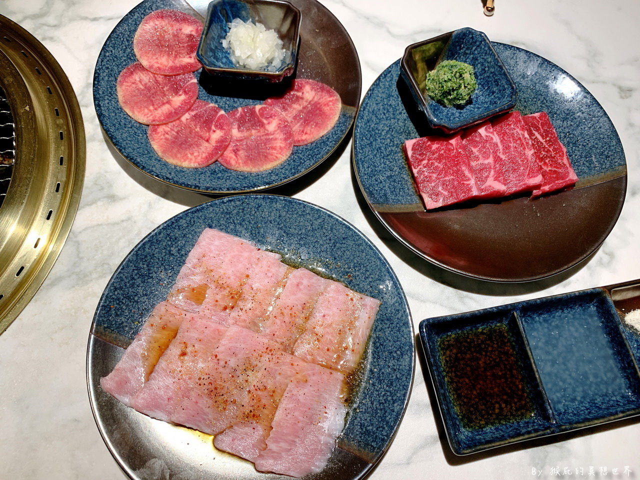 老井燒肉美村店｜台中必吃燒肉，跟屋馬、茶六齊名的高檔燒肉店，GOOGLE破萬則評論4.9分超厲害，當月壽星有畫盤超可愛，台中包廂餐廳(台中燒肉推薦) @猴屁的異想世界