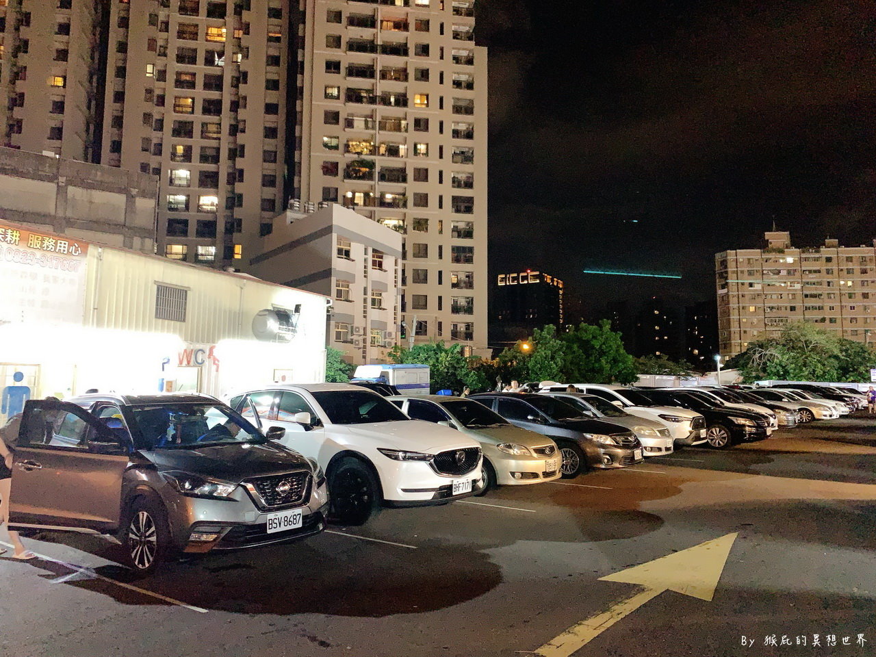 大慶夜市必吃美食｜10間大慶夜市必吃美食懶人包，每週三五六日營業，叻沙麵、肉夾饃、地瓜球、蚵仔飽通通吃起來，有免費停車場 @猴屁的異想世界