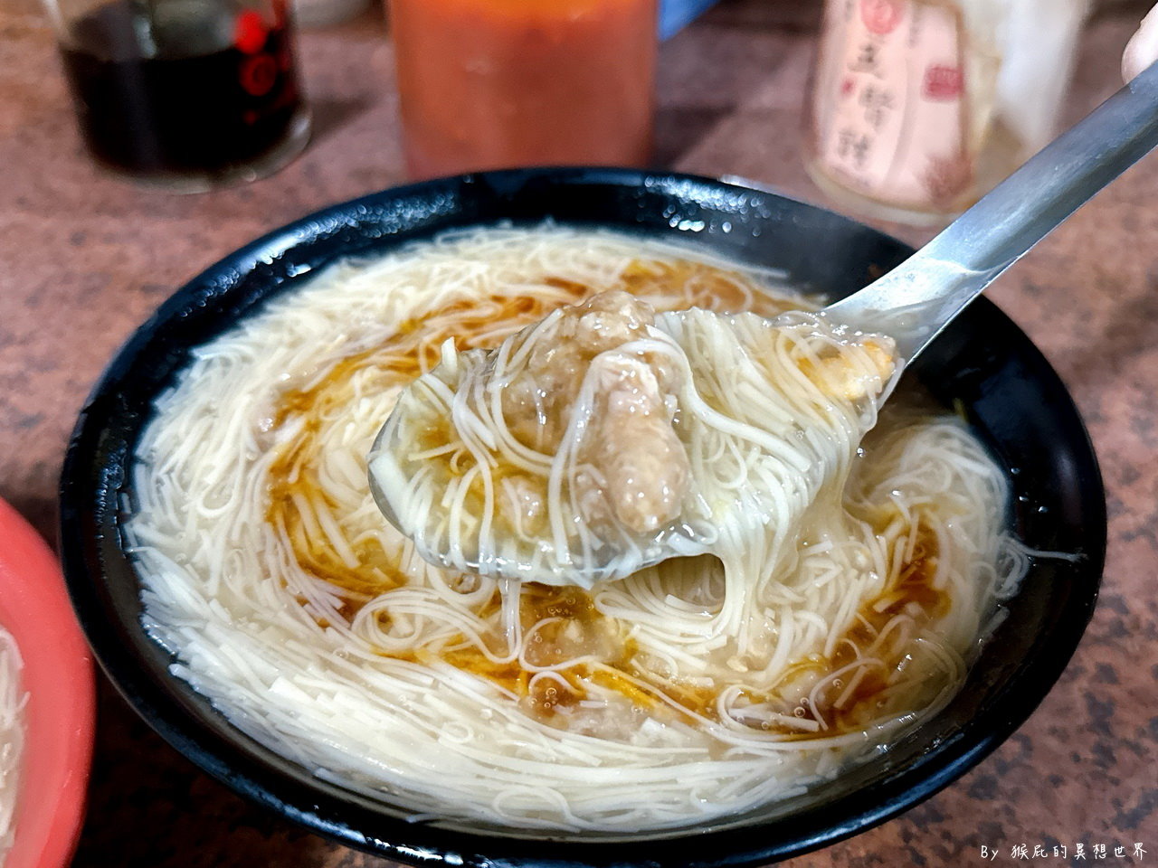 10間鹿港老街必吃美食，在地人推薦老字號麵線糊、隱藏版肉圓、超人氣肉包 @猴屁的異想世界