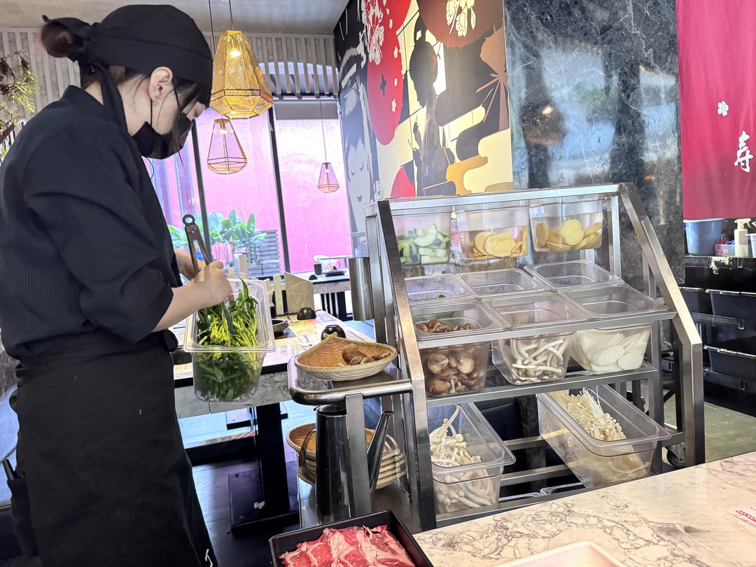 壽喜燒一丁國安店｜台中壽喜燒吃到飽，最低508元起，有當月壽星優惠，台中免費停車餐廳 @猴屁的異想世界
