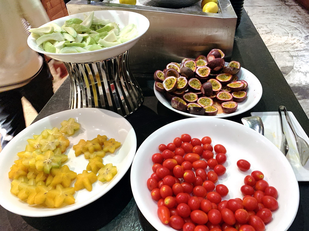 村民食堂廚窗港點｜桃園創意港點吃到飽推薦，必吃鮮蝦腸粉、爆漿奶皇包 @猴屁的異想世界