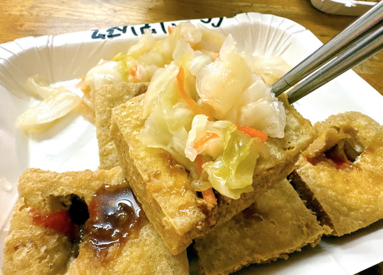 濃鄉臭豆腐｜在地人狂推台中第一名臭豆腐！外酥內嫩超涮嘴，內用免費湯品飲料超佛心 @猴屁的異想世界