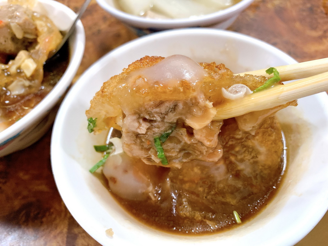 吳記脆皮肉圓｜台中人氣排隊美食，現炸酥脆又爆汁，不好吃免錢太狂啦 @猴屁的異想世界