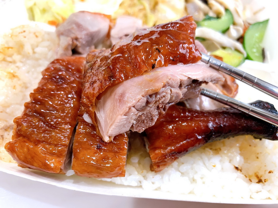 廣珍香燒臘快餐館｜台中西屯超人氣燒臘店，每天都大排長龍，烤鴨腿飯晚來買不到 @猴屁的異想世界