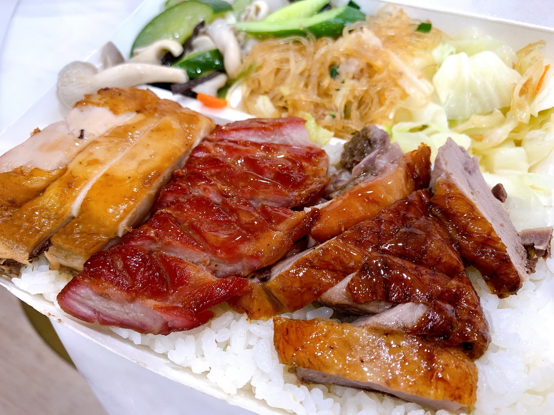廣珍香燒臘快餐館｜台中西屯超人氣燒臘店，每天都大排長龍，烤鴨腿飯晚來買不到 @猴屁的異想世界