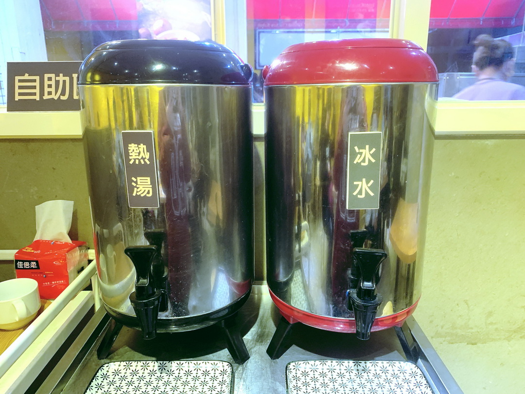 小林家咖哩飯串物專門｜台中好吃的日式咖哩飯，串燒意外很好吃，推多汁炸雞、炸豬排 @猴屁的異想世界