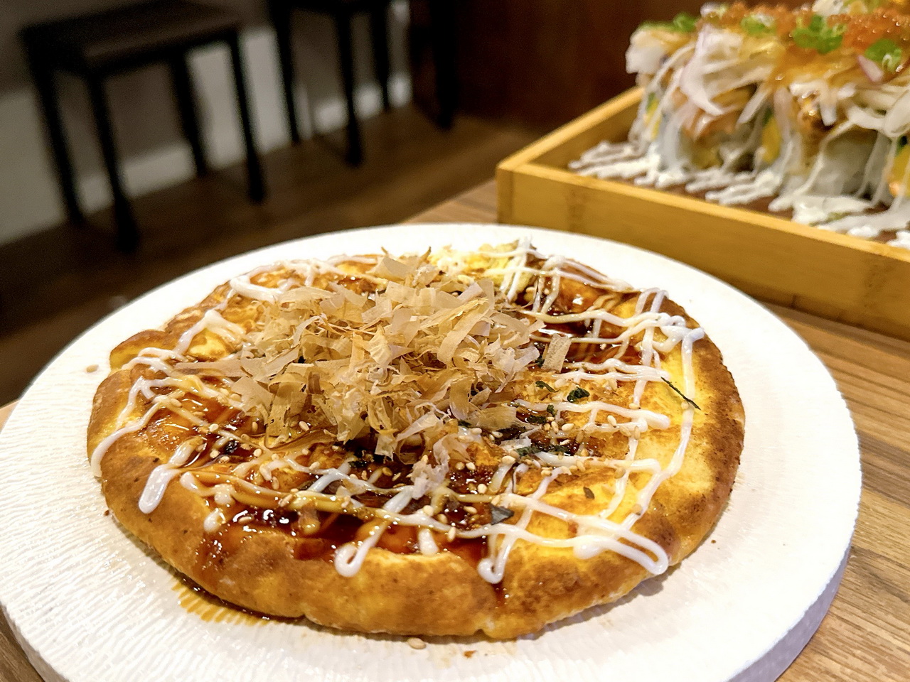 【知戶酒食】逢甲居酒屋推薦，當月壽星特製生魚片蛋糕超驚喜，營業到半夜一點 @猴屁的異想世界