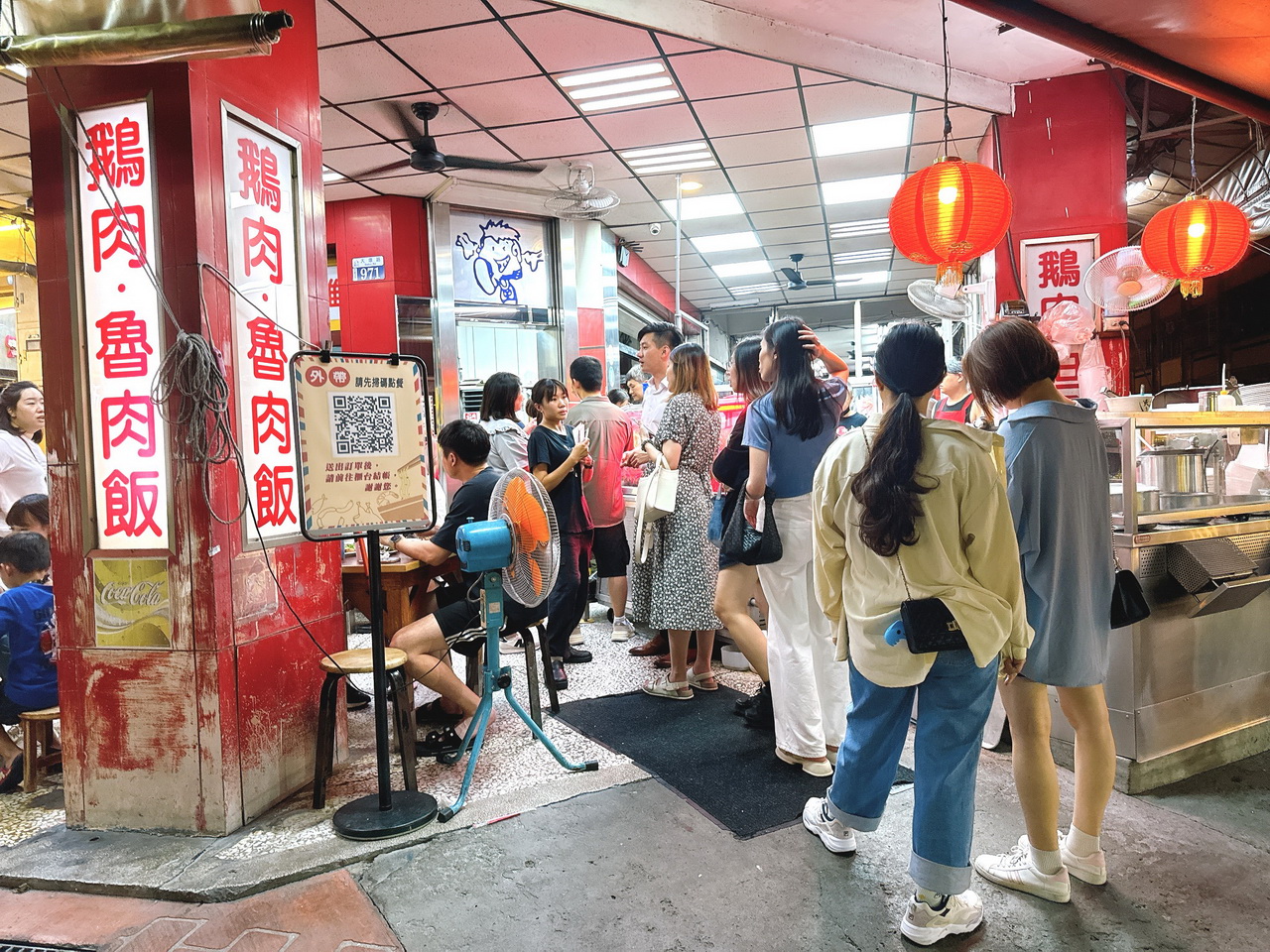 【好小子擔仔麵】台中熱炒推薦，西屯區超人氣排隊美食，必點煎豬肝、鵝肉、紅燒肉，宵夜推薦 @猴屁的異想世界