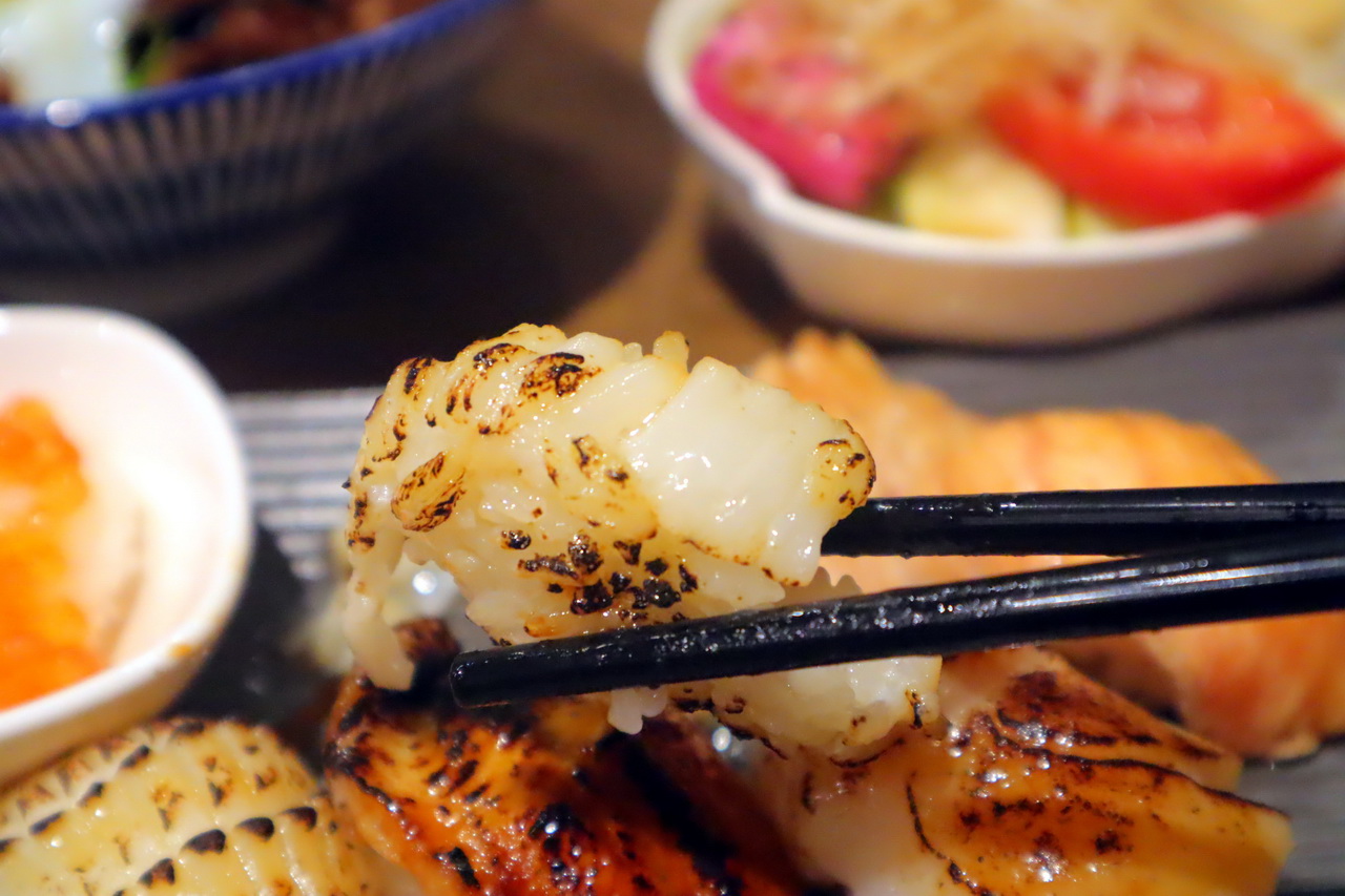 【安曇野食卓】超好吃炙燒牛丼飯，還可免費加飯，西區平價日本料理，隱藏在審計新村旁 @猴屁的異想世界