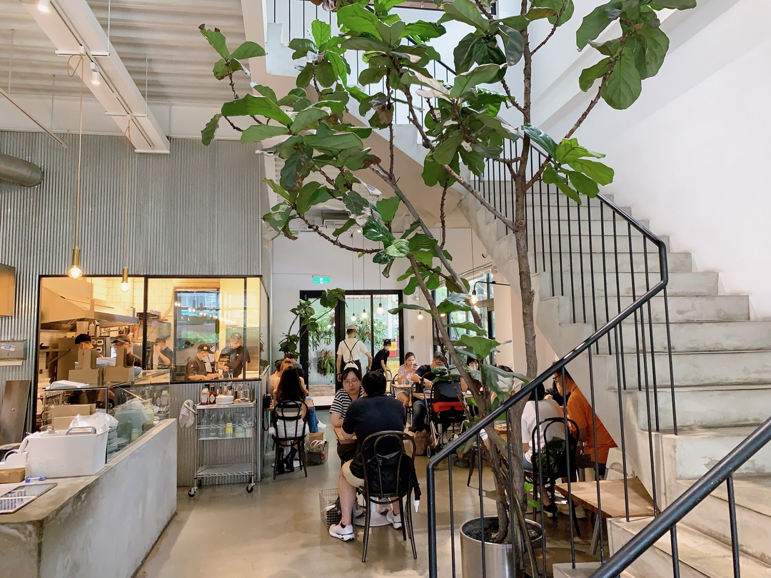 Dore多爾法式烘焙｜台中森林系早午餐超夯，法式麵包超專業，大排隊也值得，附停車場 @猴屁的異想世界