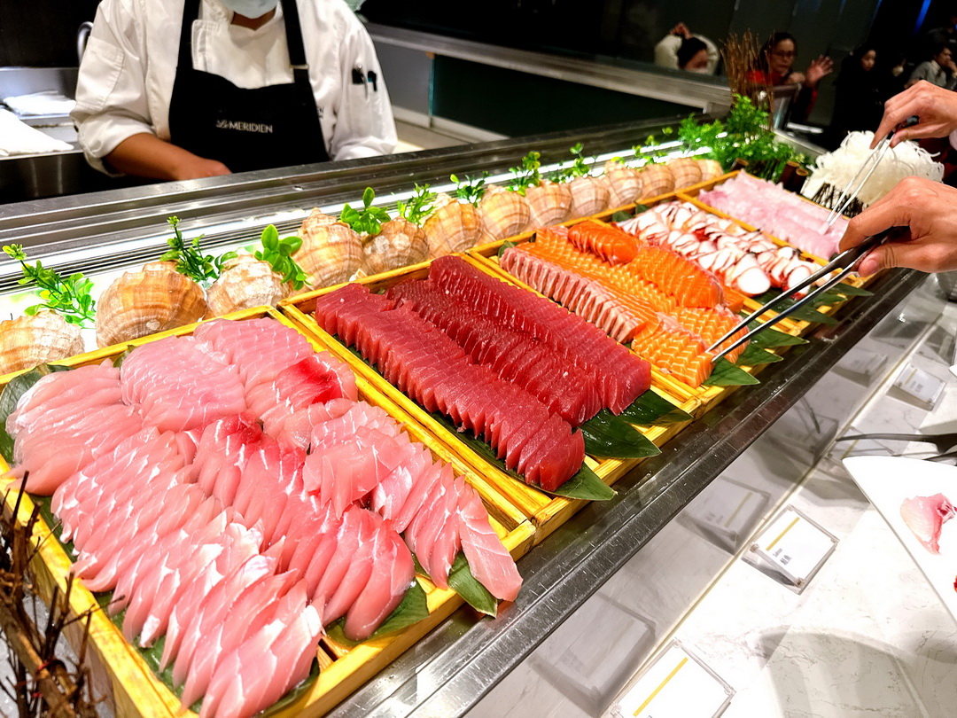 【探索廚房】台北頂級buffet吃到飽，松葉蟹腳、生魚片必吃，有包廂適合聚餐，寒舍艾美酒店自助餐吃到飽 @猴屁的異想世界