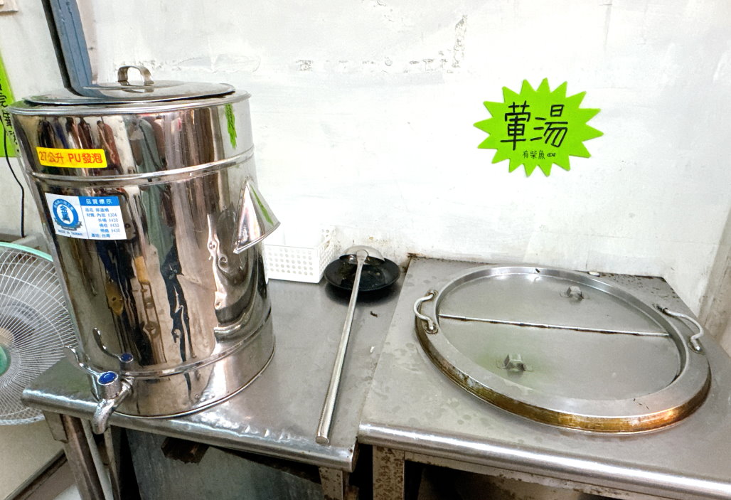 濃鄉臭豆腐｜在地人狂推台中第一名臭豆腐！外酥內嫩超涮嘴，內用免費湯品飲料超佛心 @猴屁的異想世界