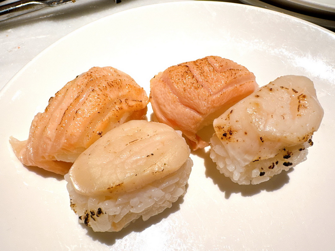 【新食譜全日餐廳】台中吃到飽推薦，李方艾美酒店自助餐Buffet，當月壽星免費，必吃牛排、松葉蟹腳 @猴屁的異想世界