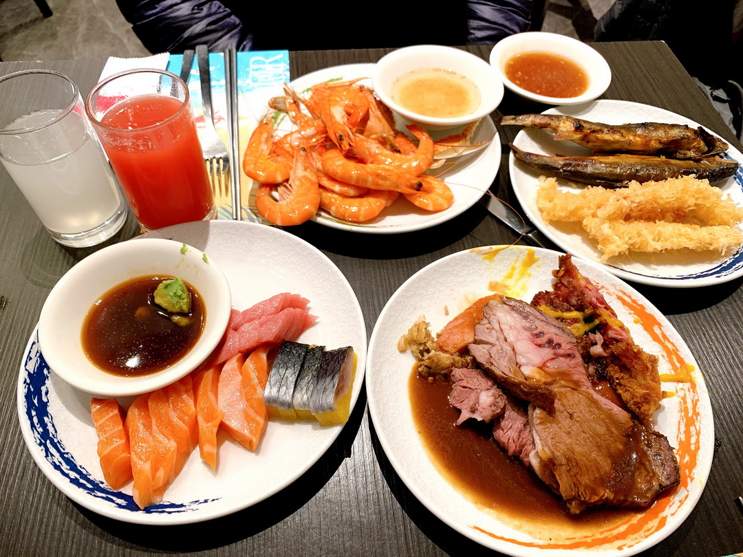 【台中吃到飽推薦】漢來海港餐廳台中店，晚餐8折、壽星優惠、海鮮牛排一次滿足 @猴屁的異想世界