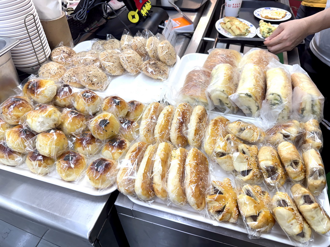 【台北內湖來來豆漿】台中西屯必吃美食，24小時營業，平價又好吃宵夜好選擇 @猴屁的異想世界
