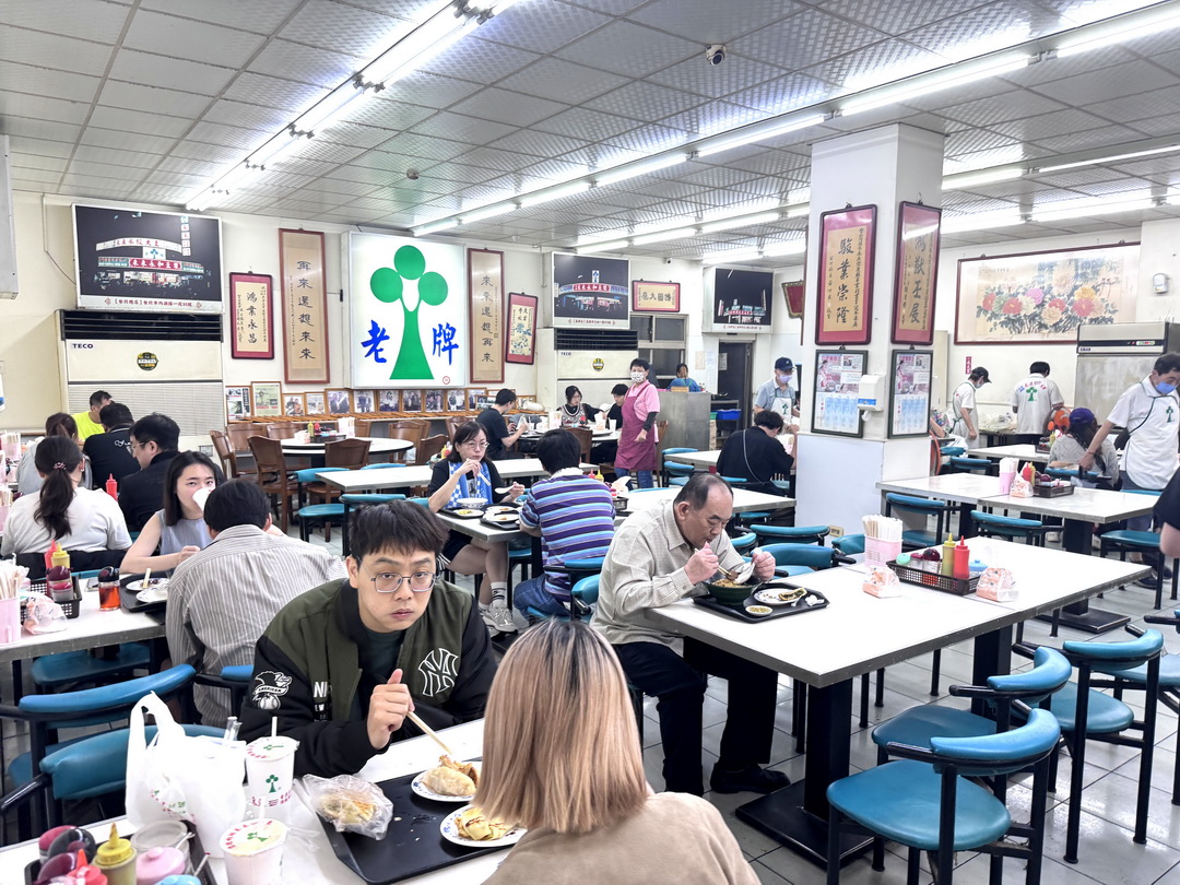 【台北內湖來來豆漿】台中西屯必吃美食，24小時營業，平價又好吃宵夜好選擇 @猴屁的異想世界