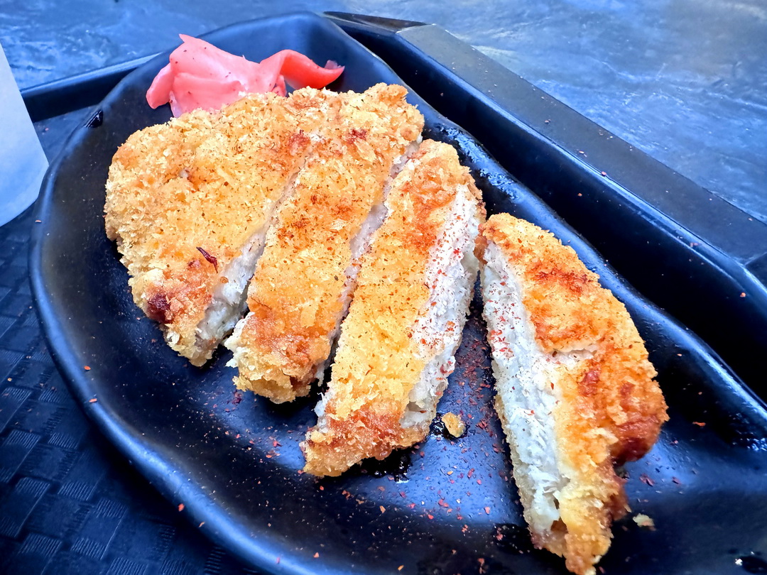 【南投美食】九族文化村裡竟然有拉麵店！神石亭拉麵好吃嗎？牛肉拉麵附咖啡超划算 @猴屁的異想世界