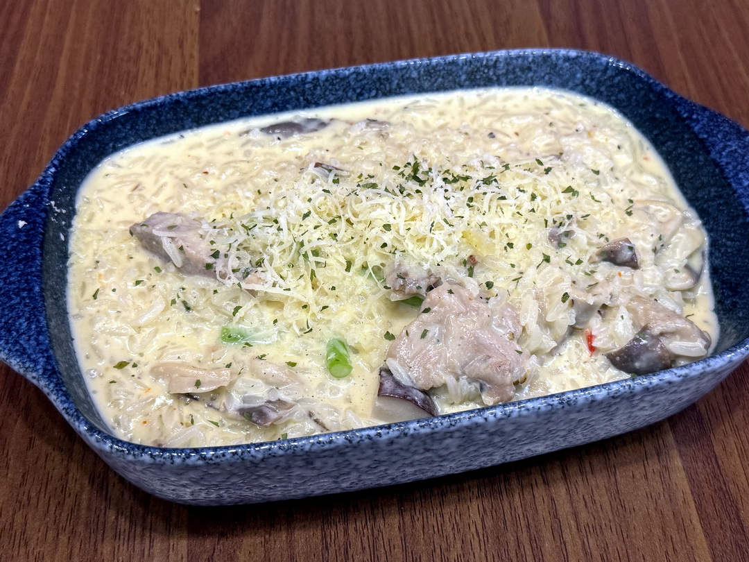 【八羽義大利麵】台中西屯平價義大利麵推薦，麻辣奶油海鮮、松露燉飯必吃 @猴屁的異想世界