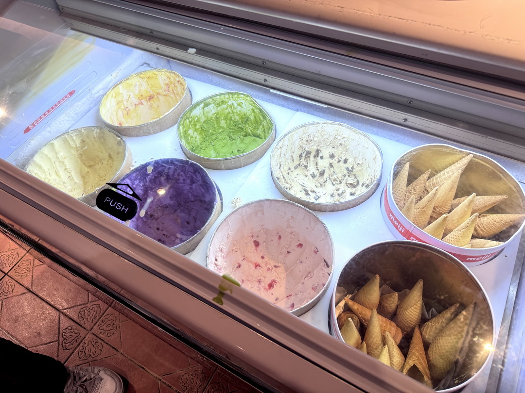 台中清新溫泉飯店｜新采自助百匯，泰國蝦吃到飽吃起來，6/7-6/30期間限定 @猴屁的異想世界