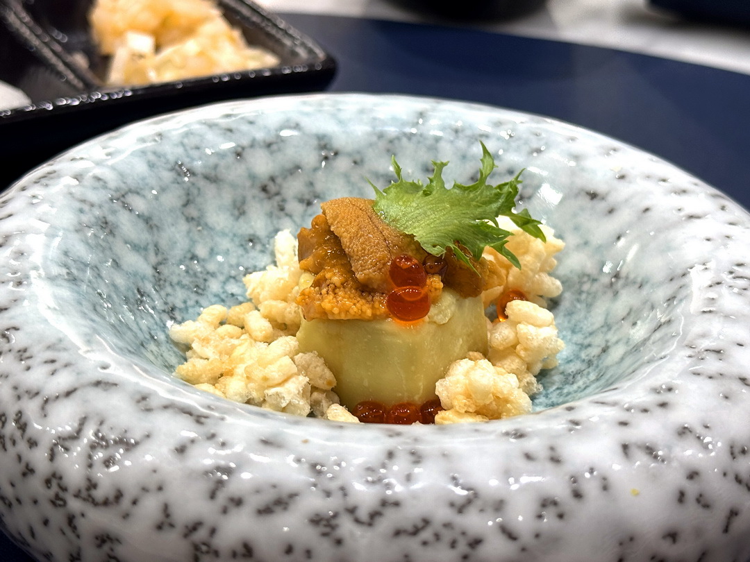 【台中慶生聚餐首選】明水然樂台中大魯閣店｜台中無菜單鐵板燒推薦，14道高級海陸套餐，龍蝦和牛一次滿足 @猴屁的異想世界