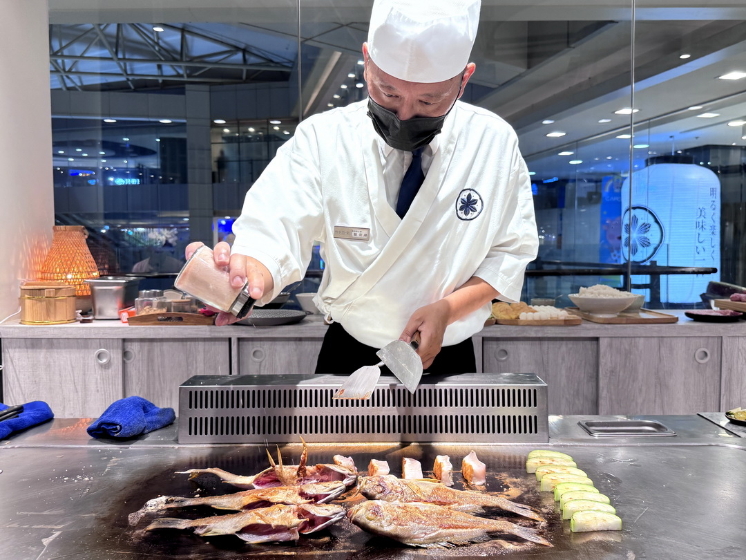 【台中慶生聚餐首選】明水然樂台中大魯閣店｜台中無菜單鐵板燒推薦，14道高級海陸套餐，龍蝦和牛一次滿足 @猴屁的異想世界