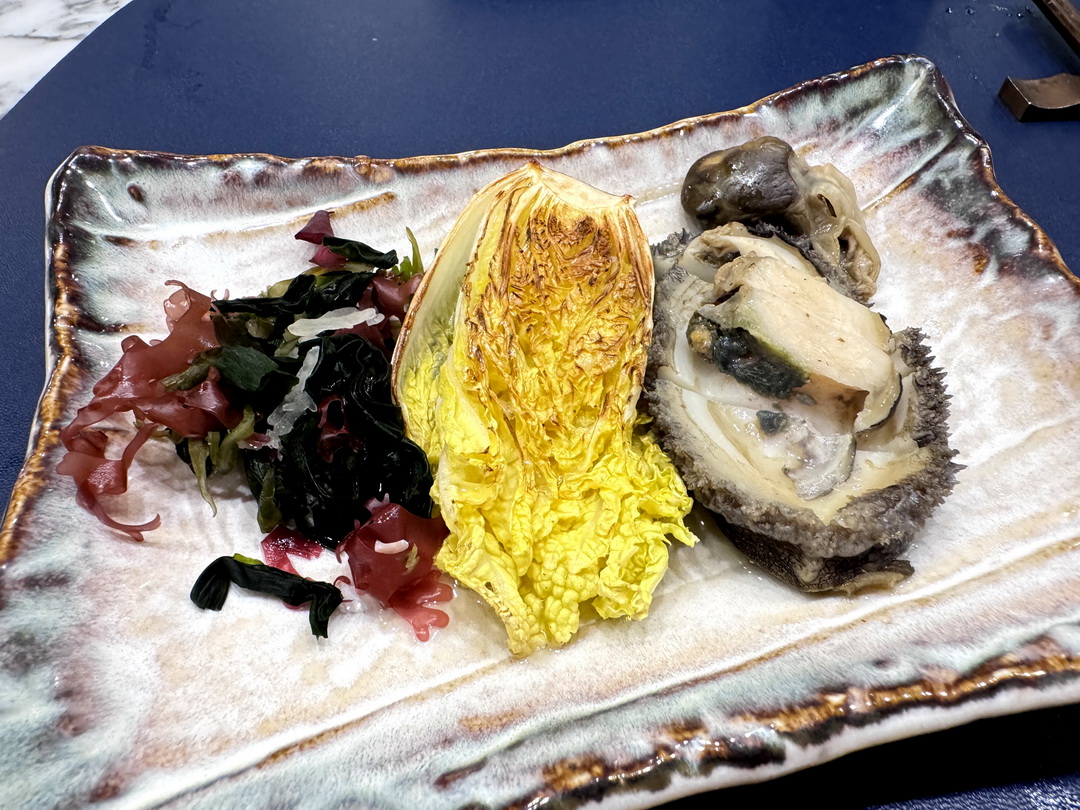 【台中慶生聚餐首選】明水然樂台中大魯閣店｜台中無菜單鐵板燒推薦，14道高級海陸套餐，龍蝦和牛一次滿足 @猴屁的異想世界