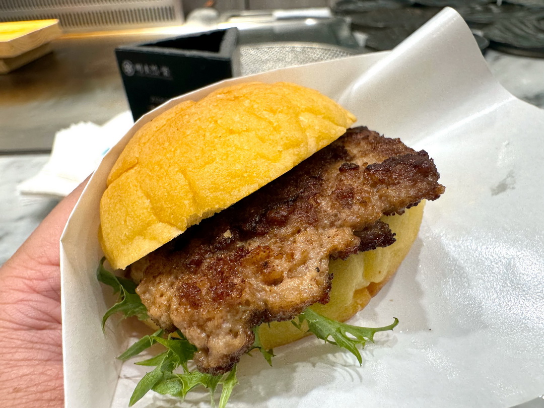 【台中慶生聚餐首選】明水然樂台中大魯閣店｜台中無菜單鐵板燒推薦，14道高級海陸套餐，龍蝦和牛一次滿足 @猴屁的異想世界