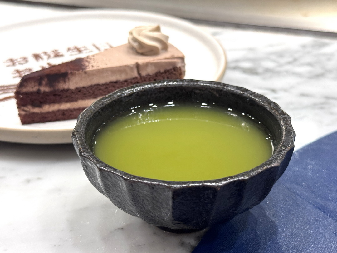 【台中慶生聚餐首選】明水然樂台中大魯閣店｜台中無菜單鐵板燒推薦，14道高級海陸套餐，龍蝦和牛一次滿足 @猴屁的異想世界