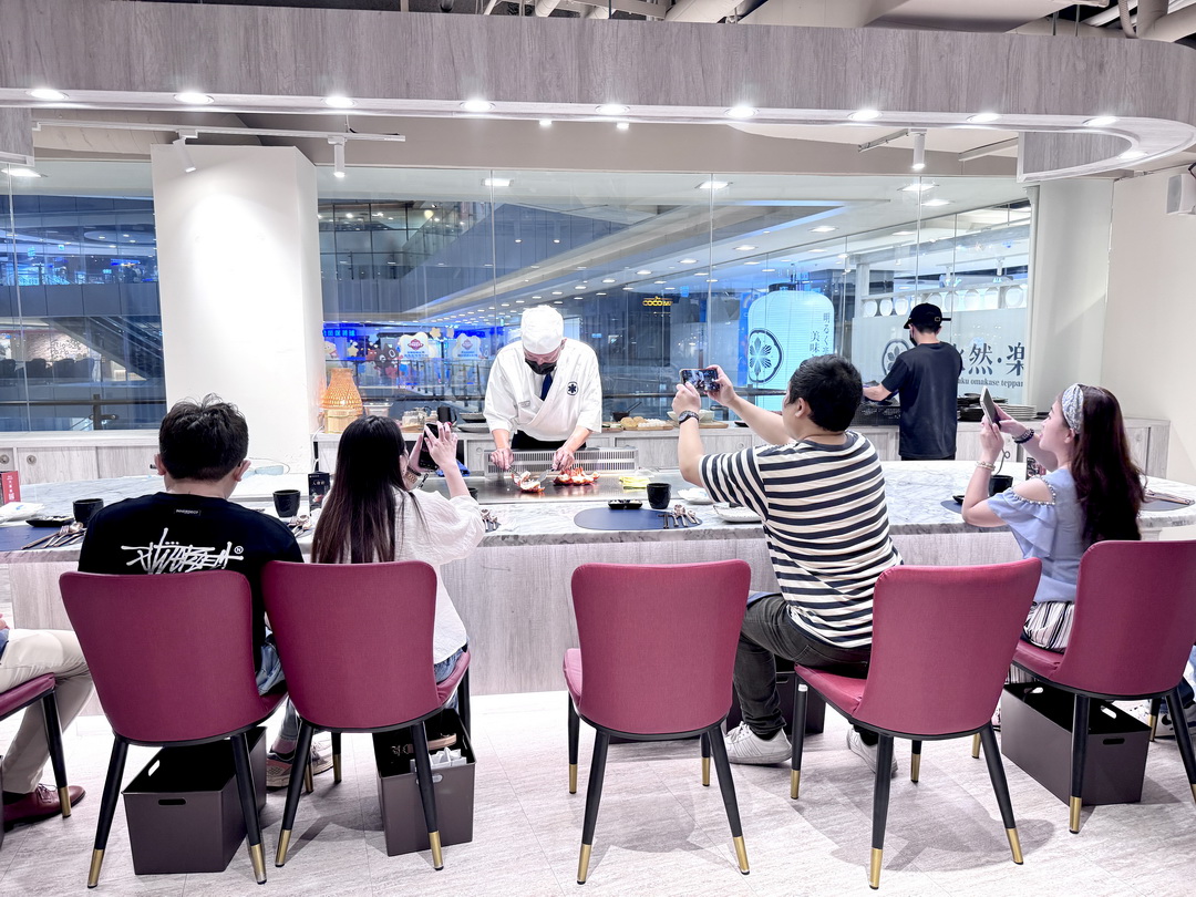 【台中慶生聚餐首選】明水然樂台中大魯閣店｜台中無菜單鐵板燒推薦，14道高級海陸套餐，龍蝦和牛一次滿足 @猴屁的異想世界