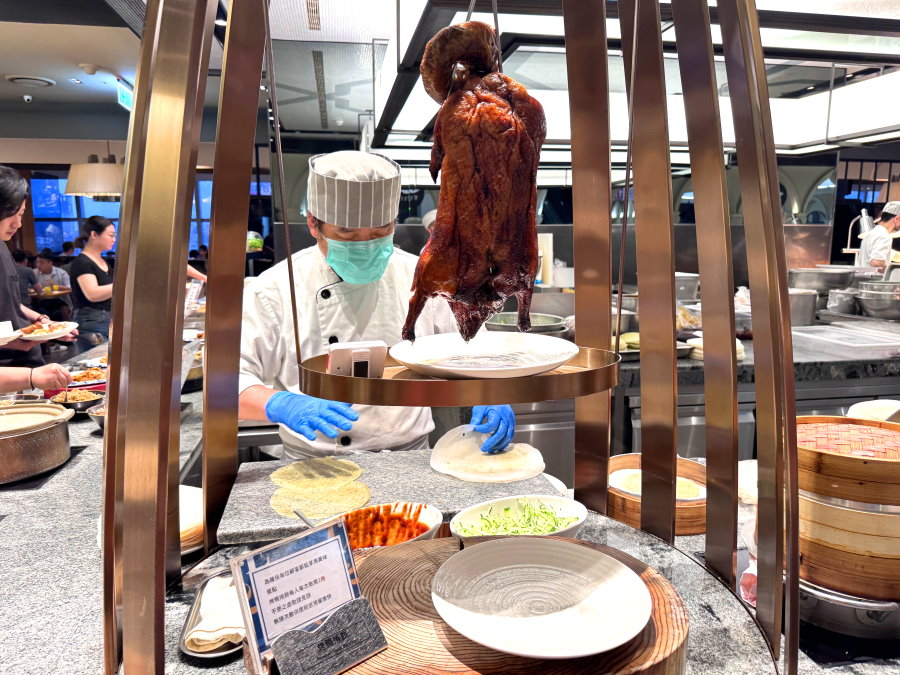 饗食天堂台中大遠百店｜台中吃到飽餐廳推薦，饗食天堂全新改裝，假日有干貝吃到飽 @猴屁的異想世界