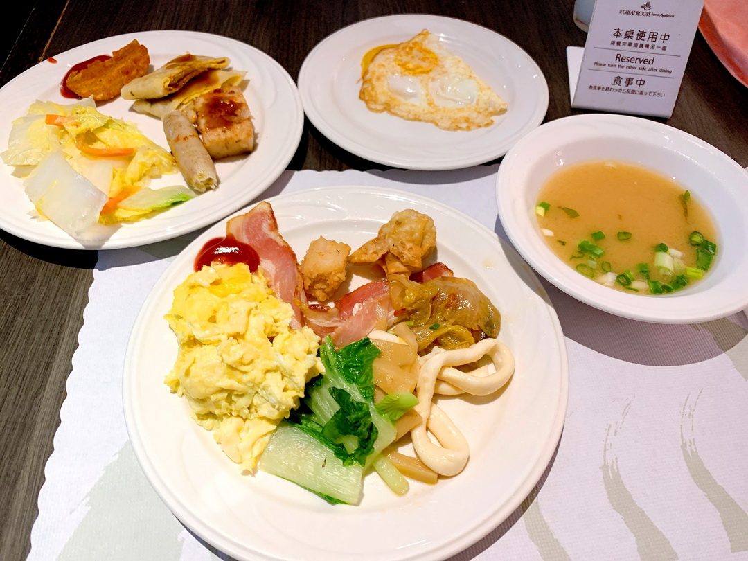 大板根森林溫泉酒店早餐介紹｜中西式自助吃到飽，滷肉飯、荷包蛋、麵包甜點通通有！