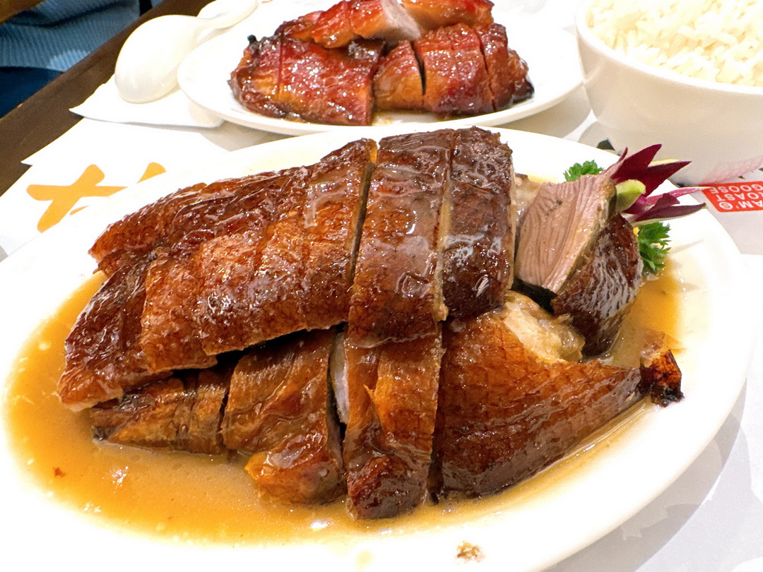 香港燒鵝推薦｜甘牌燒鵝米其林一星排隊名店，排隊2小時只為這一口油香嫩鵝！ @猴屁的異想世界