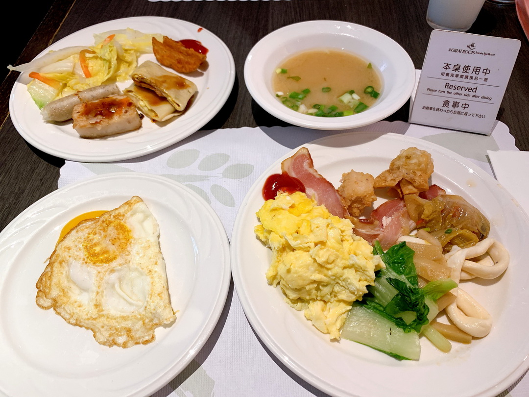 大板根森林溫泉酒店早餐介紹｜中西式自助吃到飽，滷肉飯、荷包蛋、麵包甜點通通有！ @猴屁的異想世界