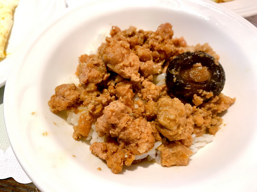 大板根森林溫泉酒店早餐介紹｜中西式自助吃到飽，滷肉飯、荷包蛋、麵包甜點通通有！ @猴屁的異想世界
