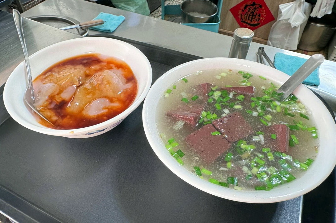 【河南路台中肉圓】在地人推薦的銅板小吃！只賣4樣人氣必點 @猴屁的異想世界