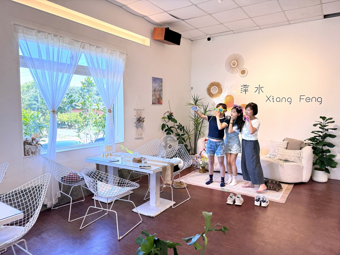【萍水早午餐】宜蘭早午餐推薦，隱藏版老宅餐廳，創意料理必吃、夢幻飲品＋店寵陸龜超吸睛 @猴屁的異想世界