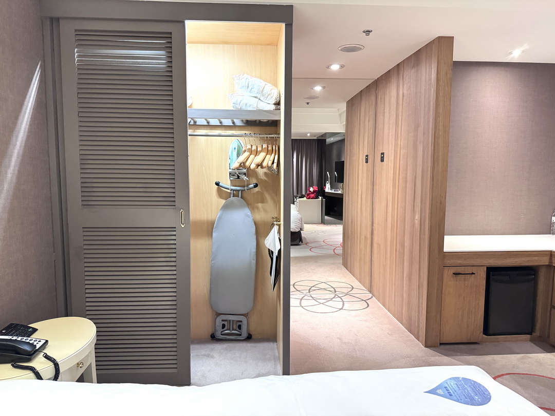 新竹老爺酒店｜近清大交大附免費停車，壽星入住送禮，附設游泳池健身房超享受 @猴屁的異想世界